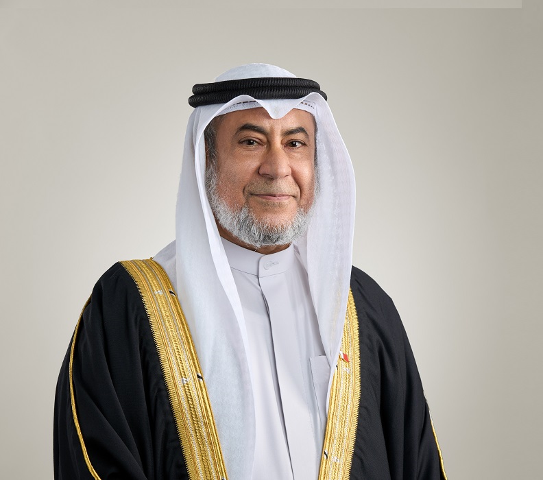 وزير شؤون مجلسي الشورى والنواب يشيد بجهود مملكة البحرين في رعاية ودعم الشباب البحريني
